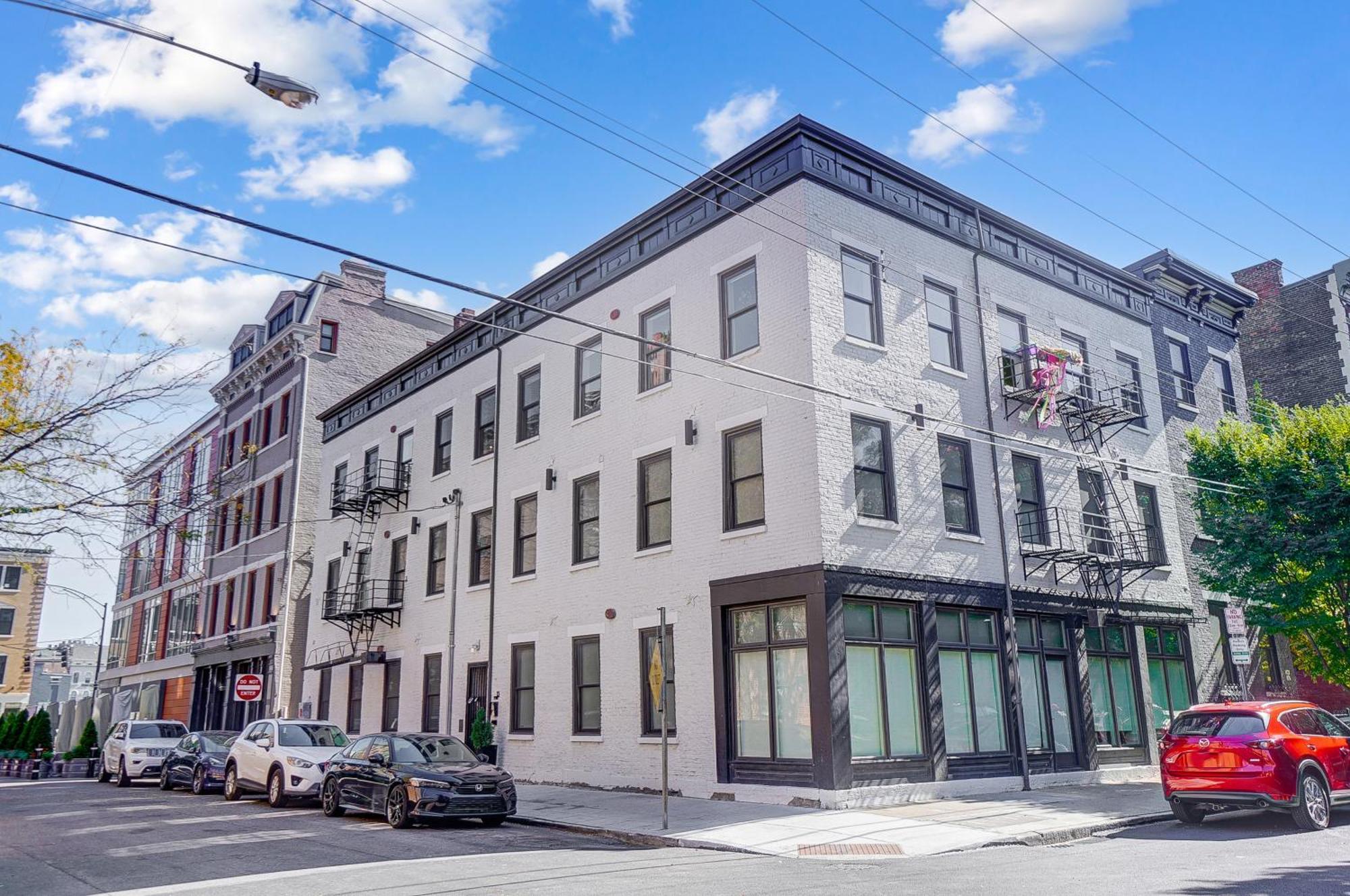 Sunny Downtown Apartment, Walk To Washington Park! Cincinnati Buitenkant foto